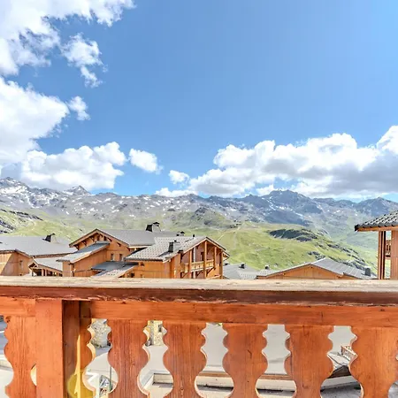 Alpine With Balcony Near The Slopes Apartment