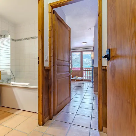 Apartment Alpine With Balcony Near The Slopes Val Thorens