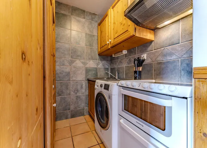 Alpine With Balcony Near The Slopes - Les Balcons De * Val Thorens